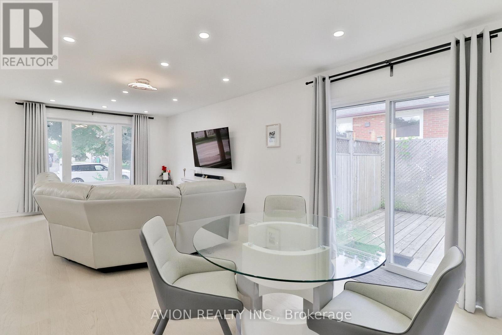 128 Rutherford Road N, Brampton, Ontario  L6V 2J5 - Photo 10 - W13472550