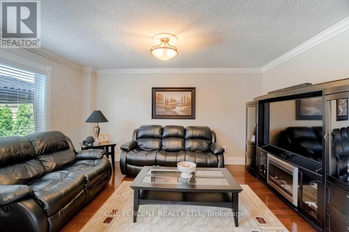 15 Beaverhall Road, Brampton, Ontario L6X 4L3 - Photo 11 - W13472564