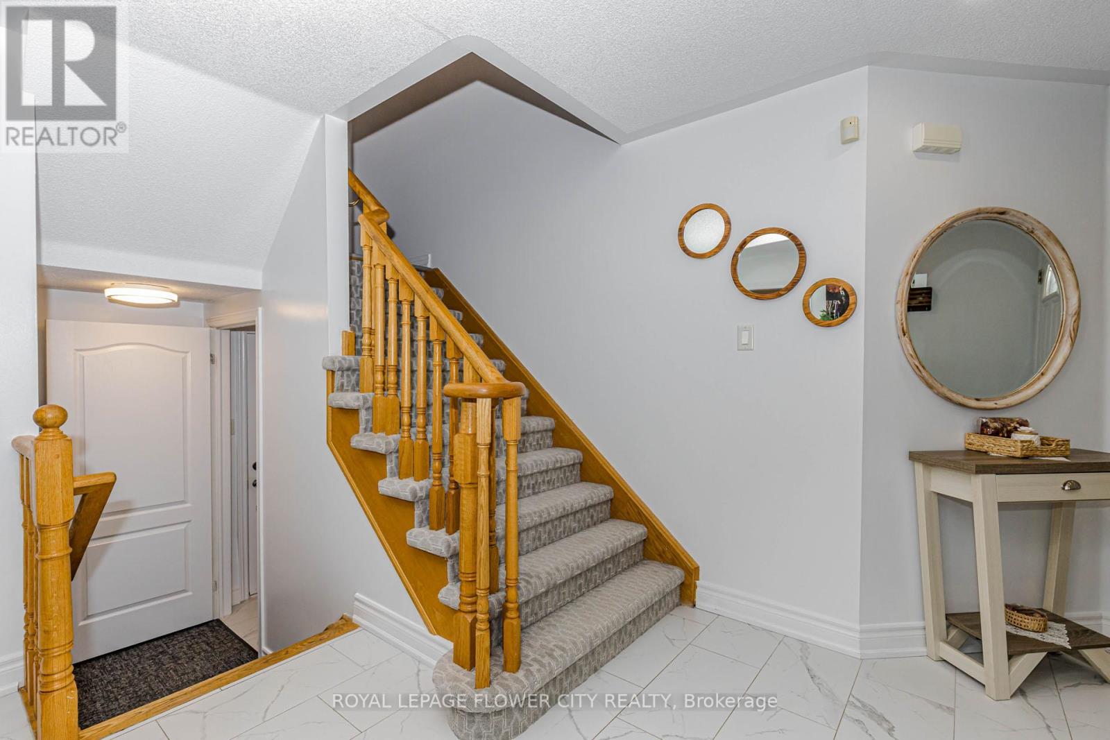 7268 Village Walk, Mississauga, Ontario  L5W 1V7 - Photo 19 - W13472436