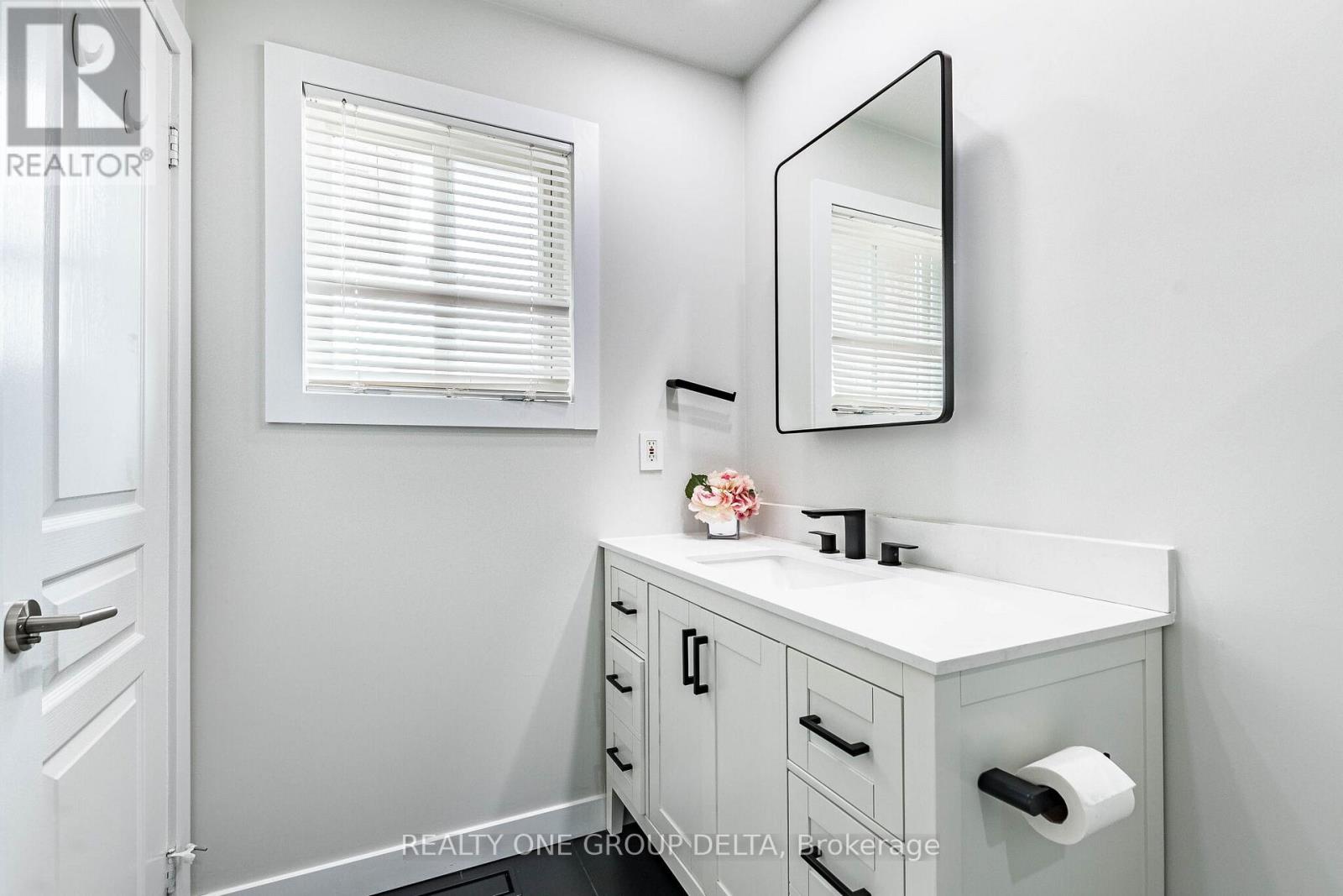 5897 Churchill Meadows Boulevard, Mississauga, Ontario  L5M 6Y1 - Photo 27 - W13472630