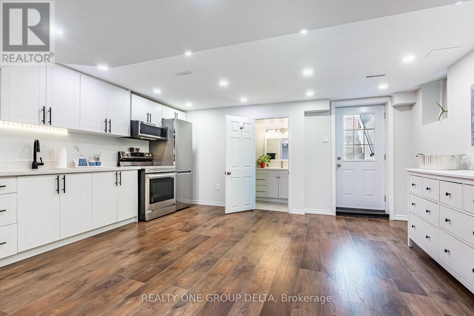 5897 Churchill Meadows Boulevard, Mississauga, Ontario  L5M 6Y1 - Photo 43 - W13472630