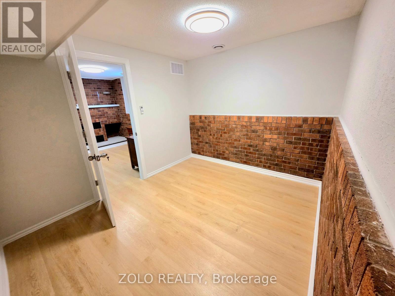 4233 Greybrook Crescent, Mississauga, Ontario  L4W 3G5 - Photo 6 - W13472656