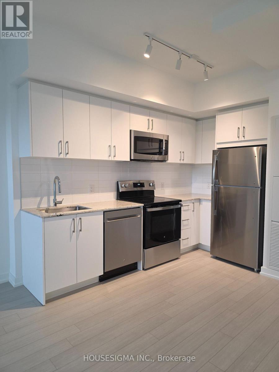 407 - 4010 Eglinton Avenue W, Toronto, Ontario  M9A 0G5 - Photo 2 - W13472684