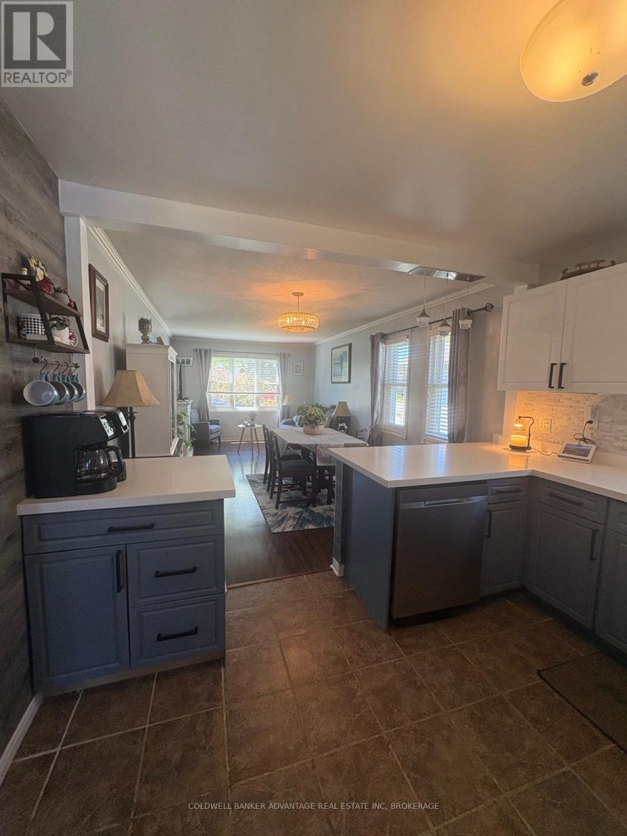 114 Calla Terrace, Welland, Ontario  L3C 5S8 - Photo 6 - X13474230