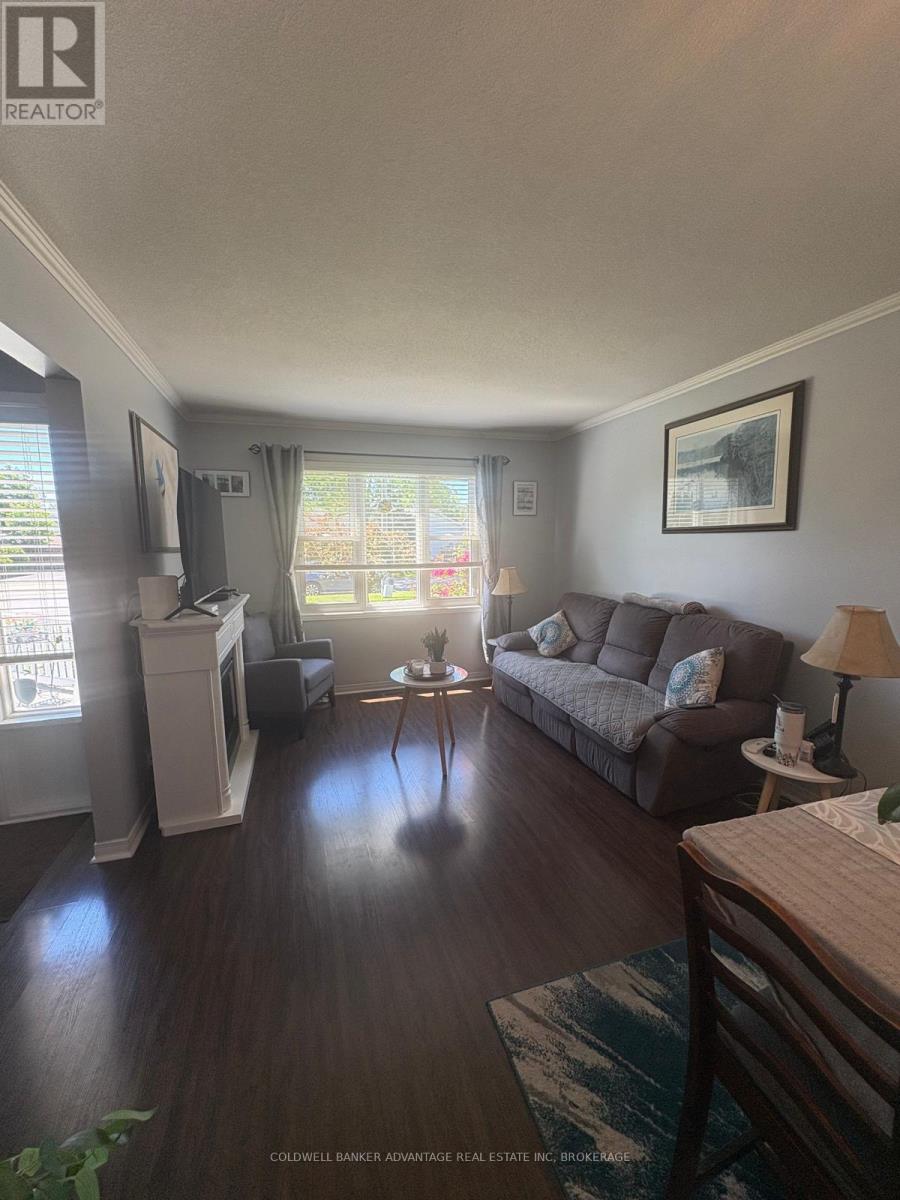 114 Calla Terrace, Welland, Ontario  L3C 5S8 - Photo 3 - X13474230