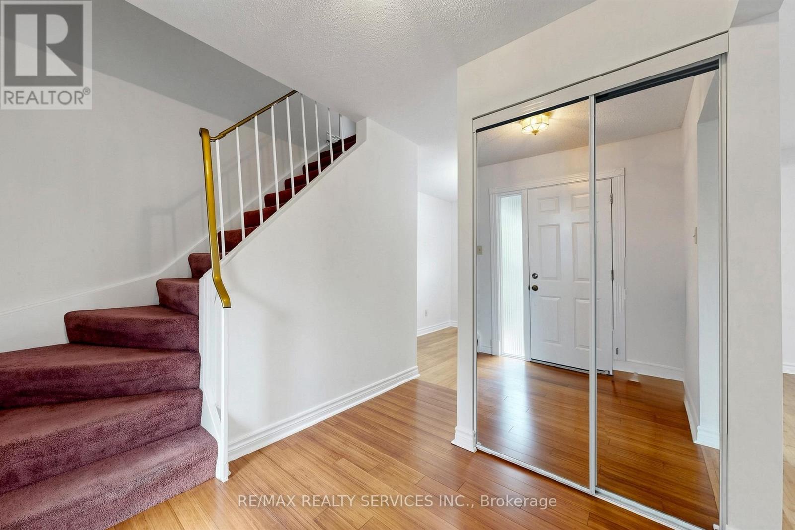 41 Huntingwood Crescent, Brampton, Ontario  L6S 1S5 - Photo 5 - W13472778