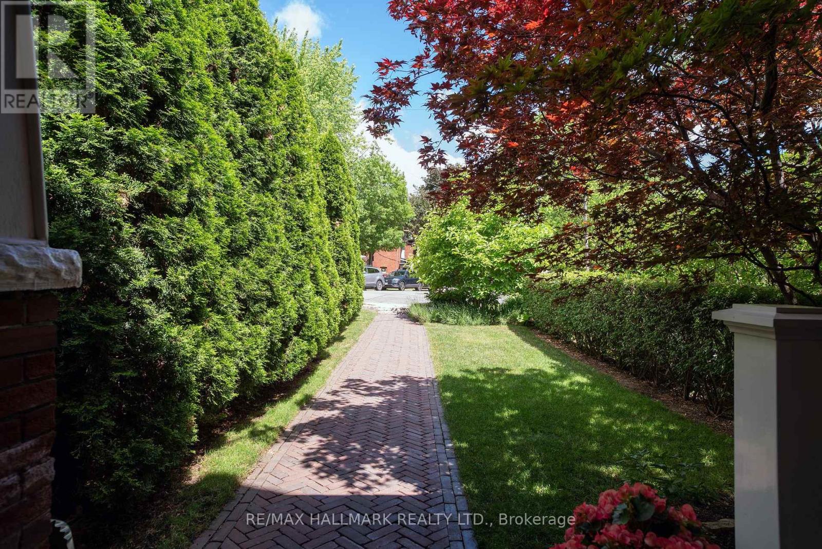 63 Hillsview Avenue, Toronto, Ontario  M6P 1J4 - Photo 48 - W13472818