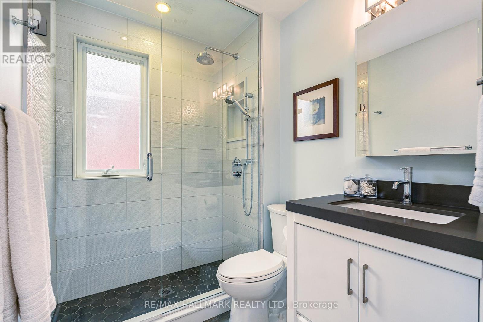 63 Hillsview Avenue, Toronto, Ontario  M6P 1J4 - Photo 33 - W13472818