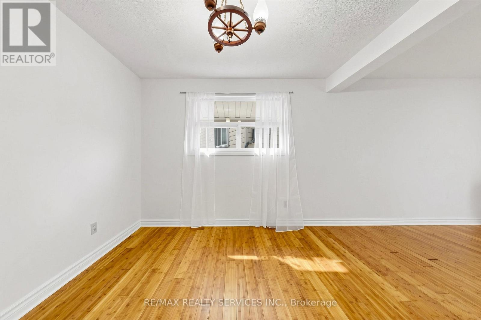 41 Huntingwood Crescent, Brampton, Ontario  L6S 1S5 - Photo 13 - W13472778