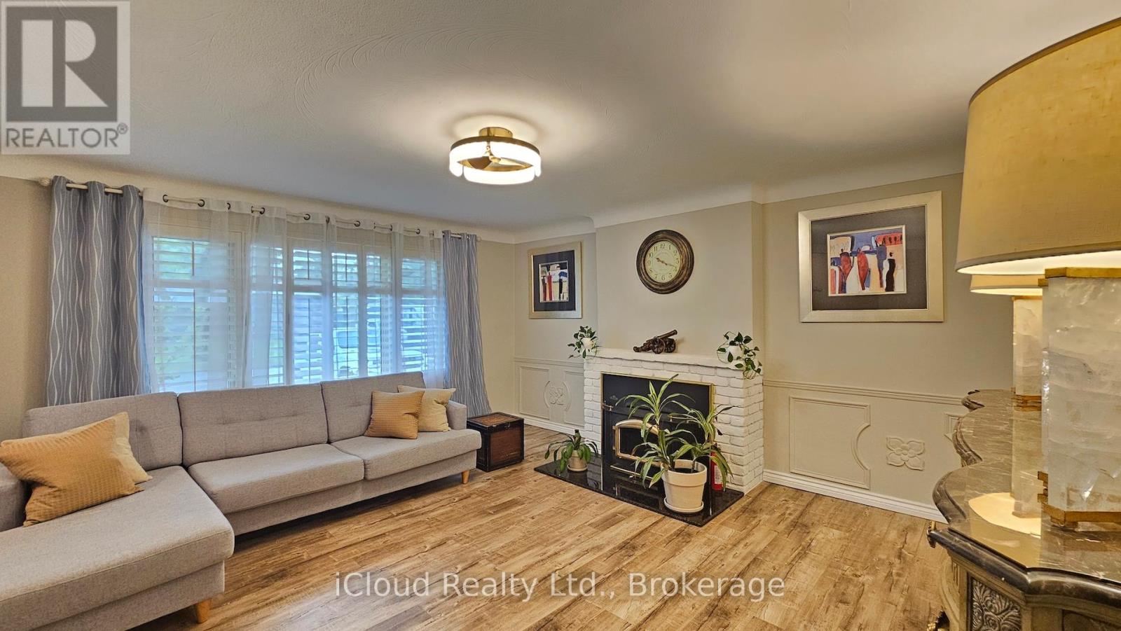 1066 Marley Crescent, Burlington, Ontario  L7T 3S1 - Photo 4 - W13472812