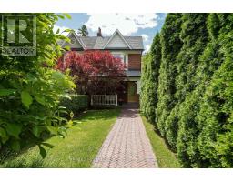 63 HILLSVIEW AVENUE, Toronto, Ontario
