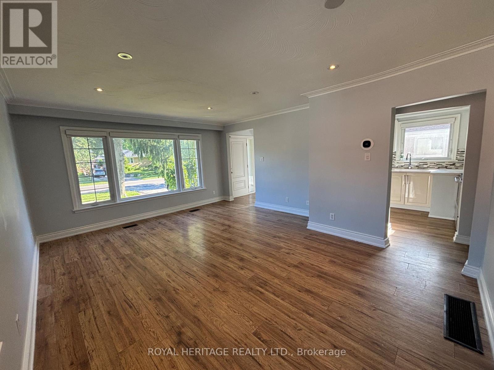 Main Floor - 81 Eringate Drive, Toronto, Ontario  M9C 3Z4 - Photo 4 - W13472830