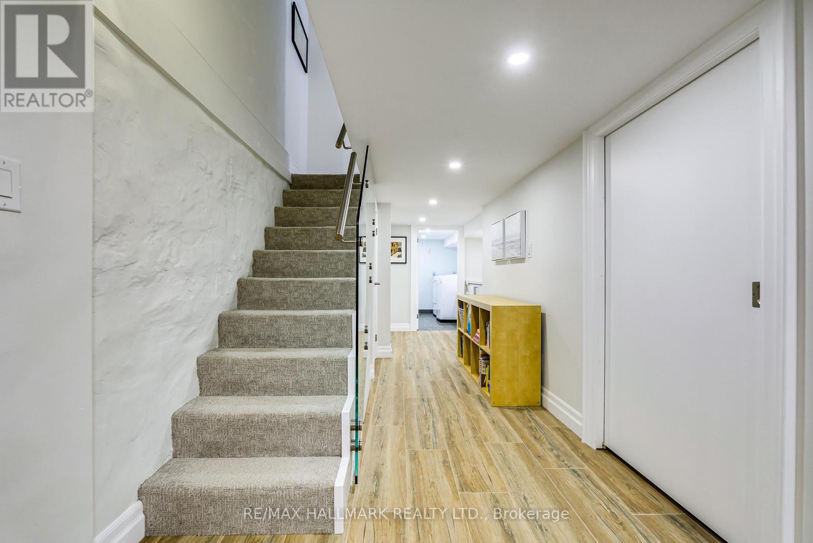 63 Hillsview Avenue, Toronto, Ontario  M6P 1J4 - Photo 34 - W13472818