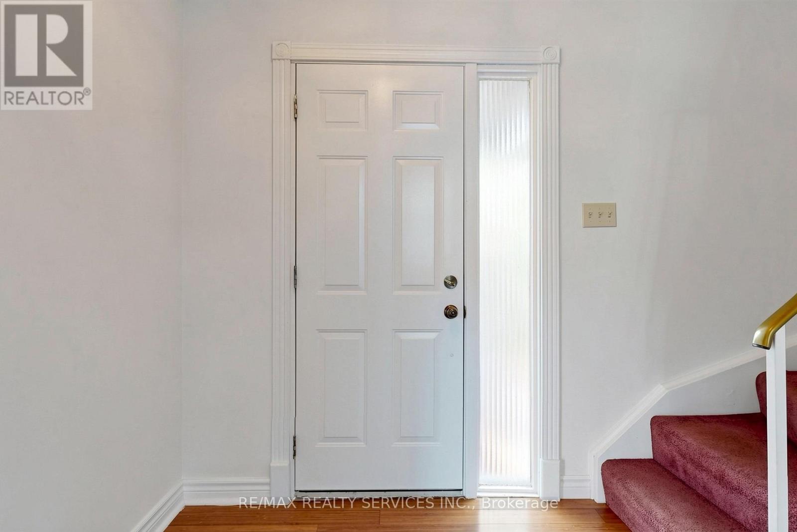 41 Huntingwood Crescent, Brampton, Ontario  L6S 1S5 - Photo 4 - W13472778