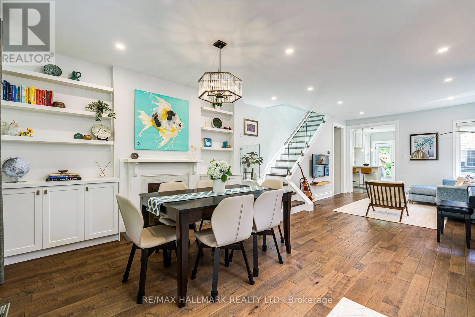 63 Hillsview Avenue, Toronto, Ontario  M6P 1J4 - Photo 4 - W13472818