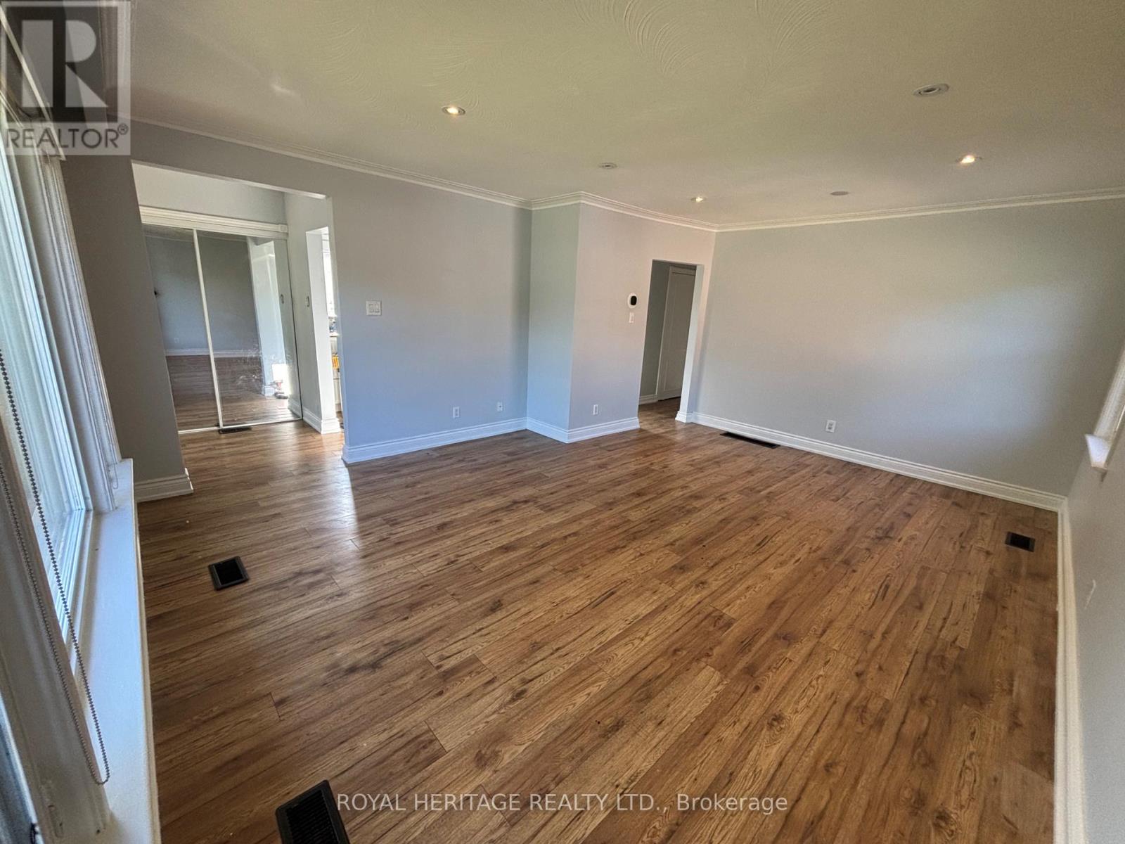 Main Floor - 81 Eringate Drive, Toronto, Ontario  M9C 3Z4 - Photo 3 - W13472830