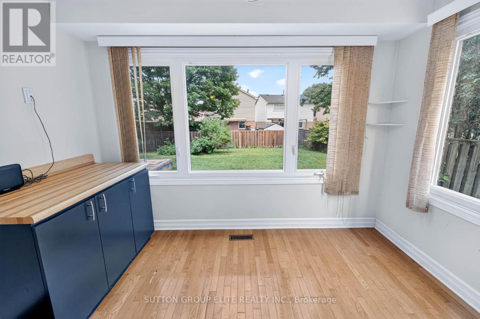 6505 Miller's Grove, Mississauga, Ontario  L5N 3E5 - Photo 12 - W13472864