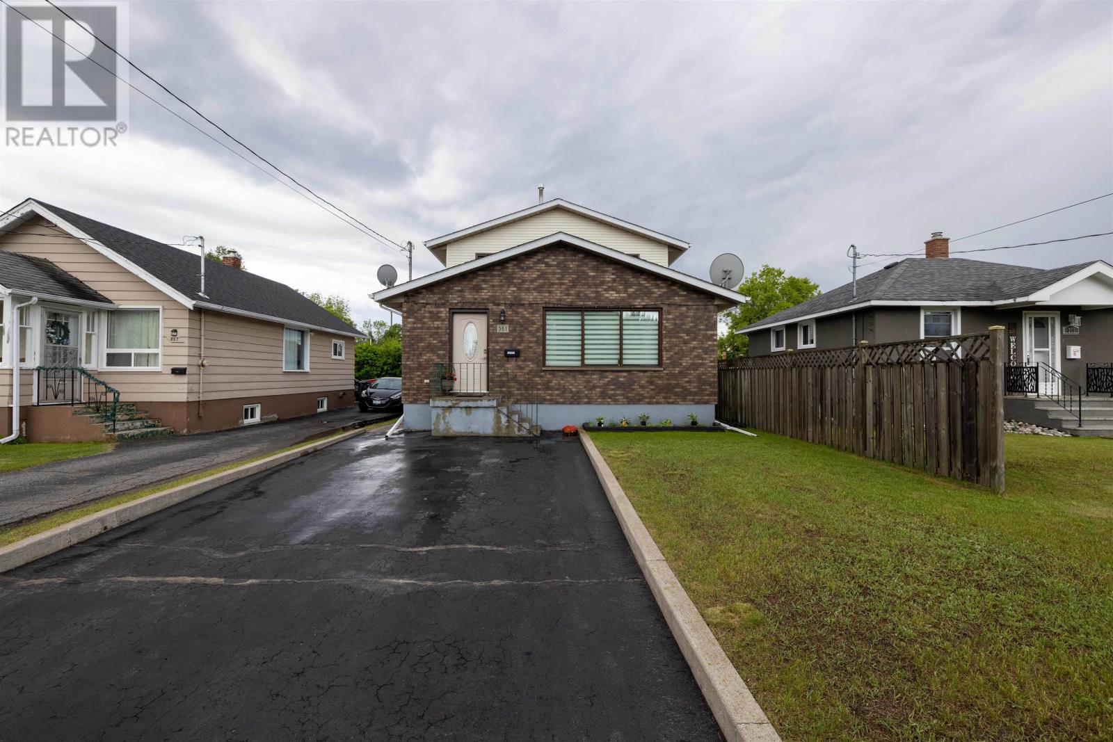 361 Adams St, Thunder Bay, Ontario  P7A 1B6 - Photo 2 - TB2601635