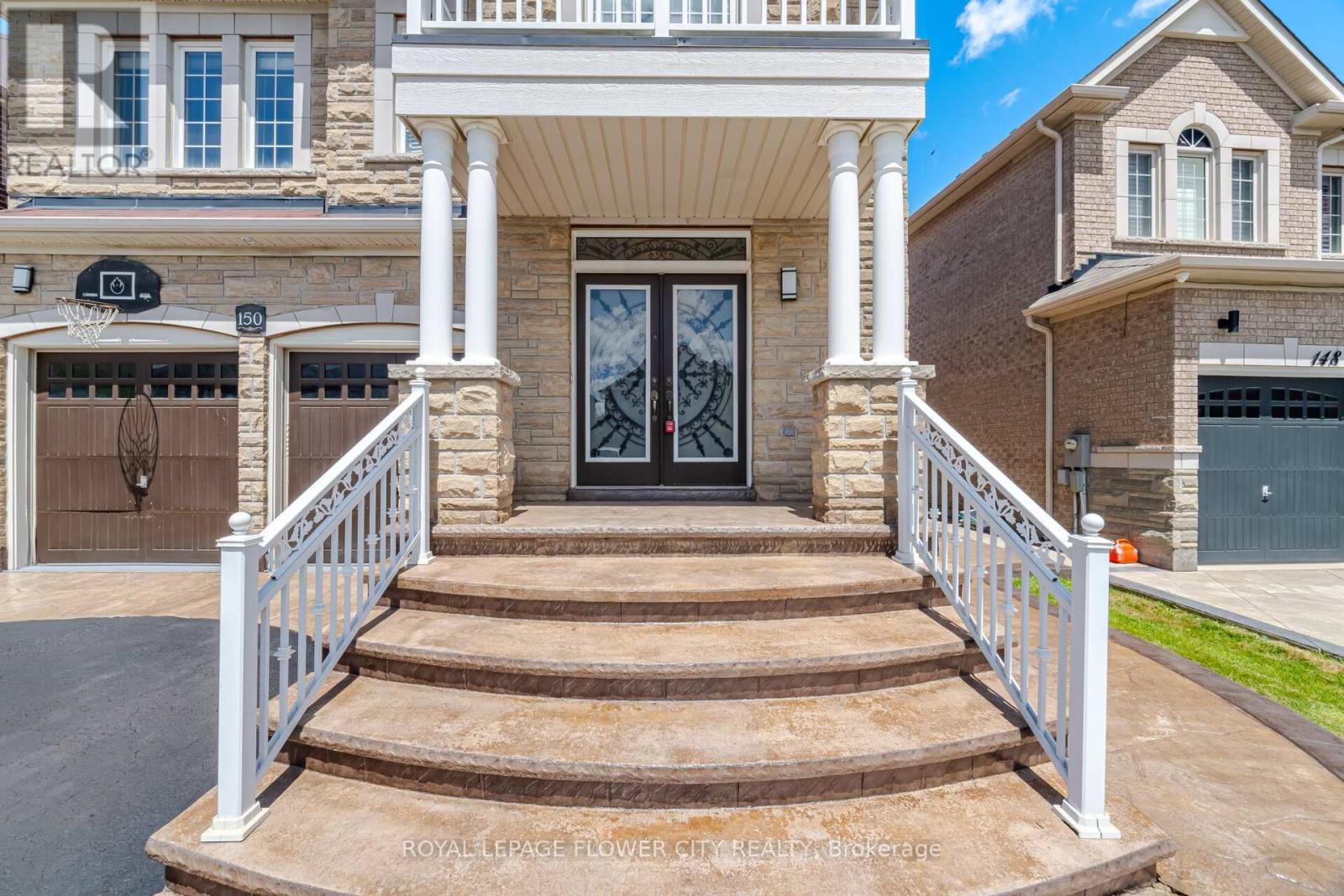 150 Bellchase Trail, Brampton, Ontario  L6P 3N2 - Photo 4 - W13472904