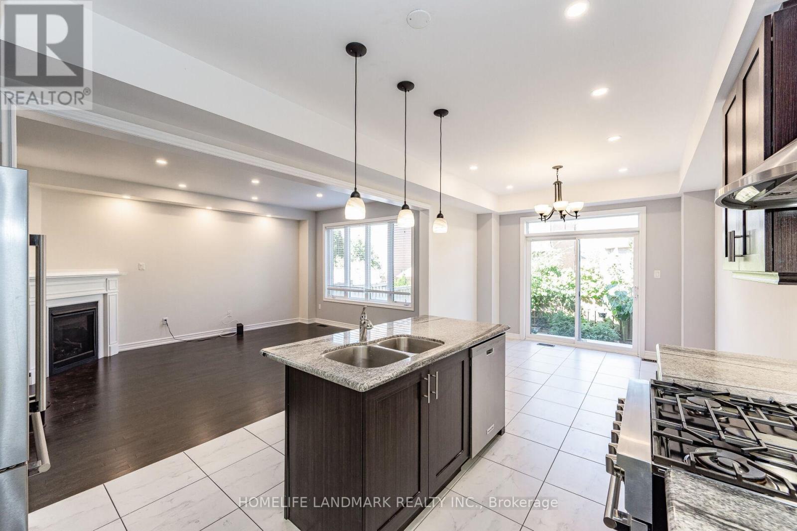 3899 Arvona Place, Mississauga, Ontario  L5M 0Y5 - Photo 14 - W13472994