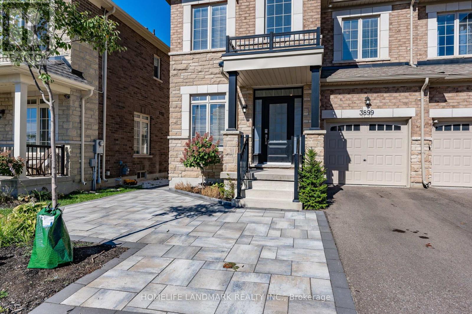 3899 Arvona Place, Mississauga, Ontario  L5M 0Y5 - Photo 4 - W13472994