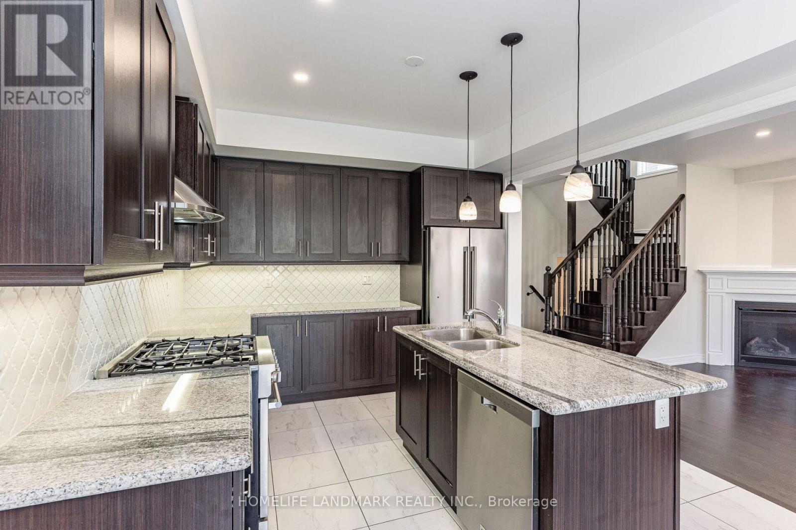 3899 Arvona Place, Mississauga, Ontario  L5M 0Y5 - Photo 12 - W13472994