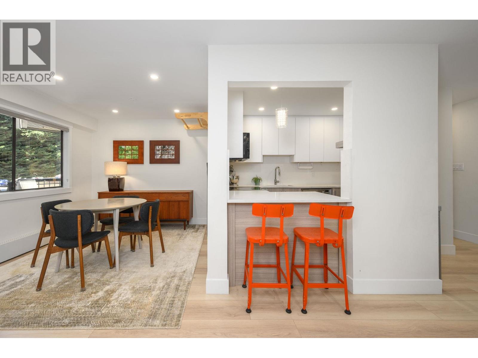 316 1385 Draycott Road, North Vancouver, British Columbia  V7J 3K9 - Photo 3 - R3138343