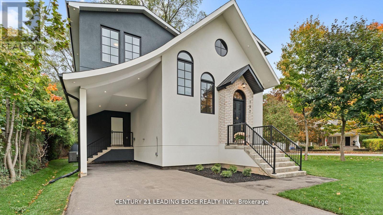 197 Glen Oak Drive, Oakville, Ontario L6K 2J3 - Photo 4 - W13473072