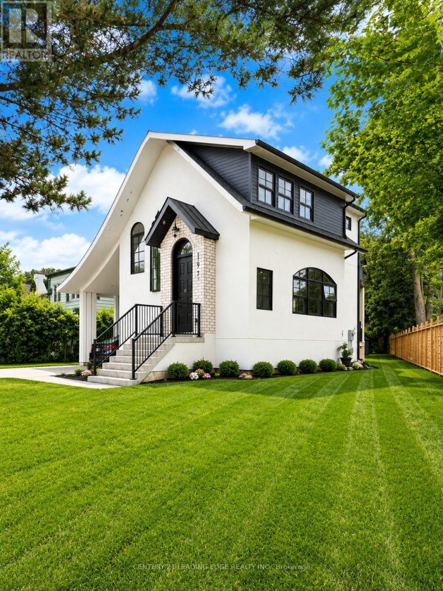 197 GLEN OAK DRIVE, Oakville, Ontario