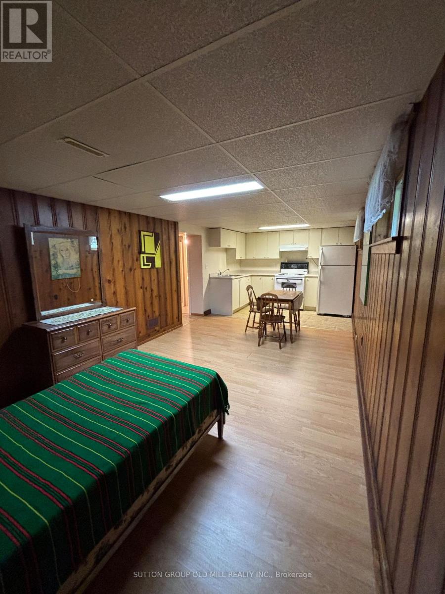 14 Claymore Drive, Toronto, Ontario  M8Z 2R9 - Photo 23 - W13473646