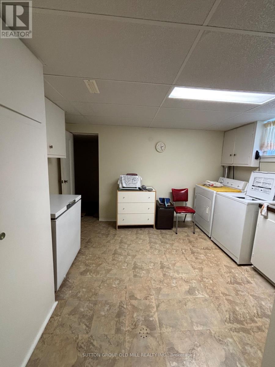 14 Claymore Drive, Toronto, Ontario  M8Z 2R9 - Photo 30 - W13473646