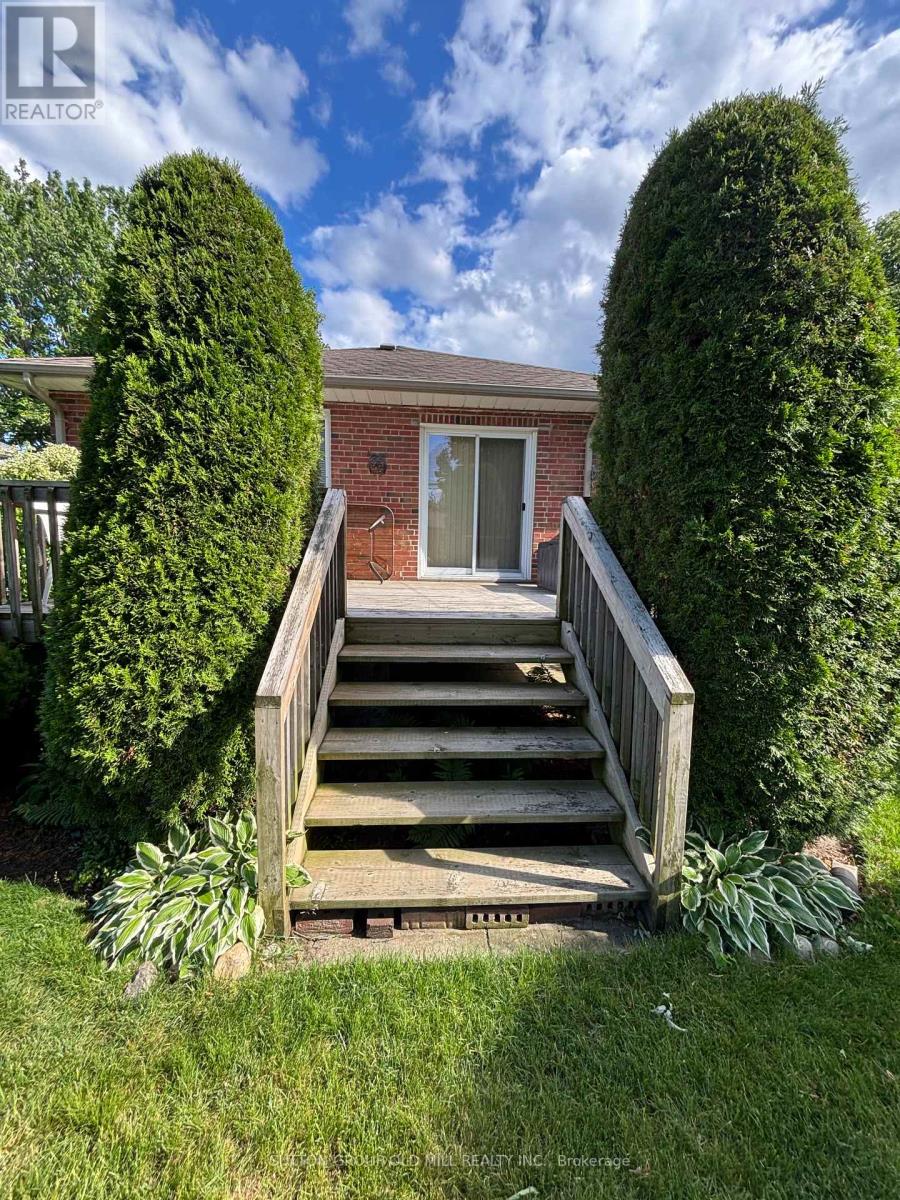 14 Claymore Drive, Toronto, Ontario  M8Z 2R9 - Photo 34 - W13473646