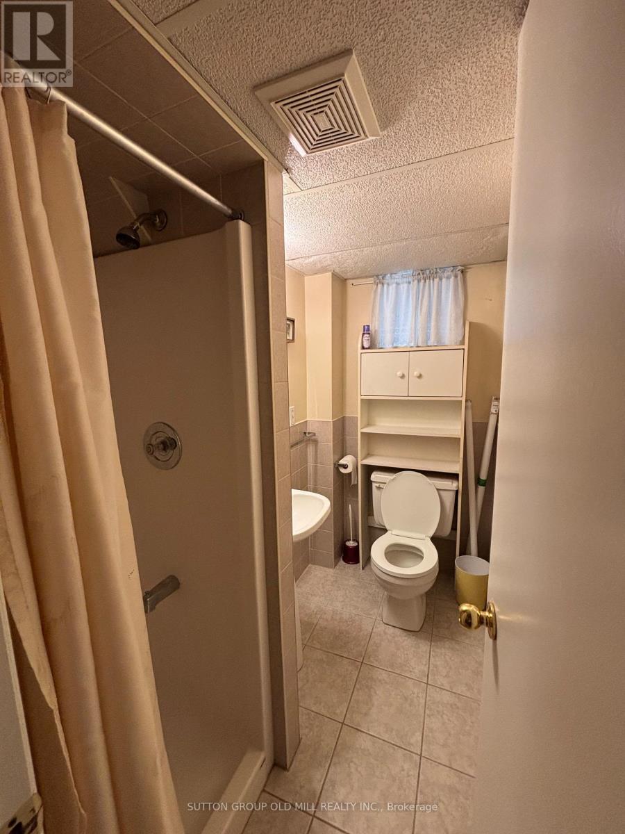 14 Claymore Drive, Toronto, Ontario  M8Z 2R9 - Photo 31 - W13473646