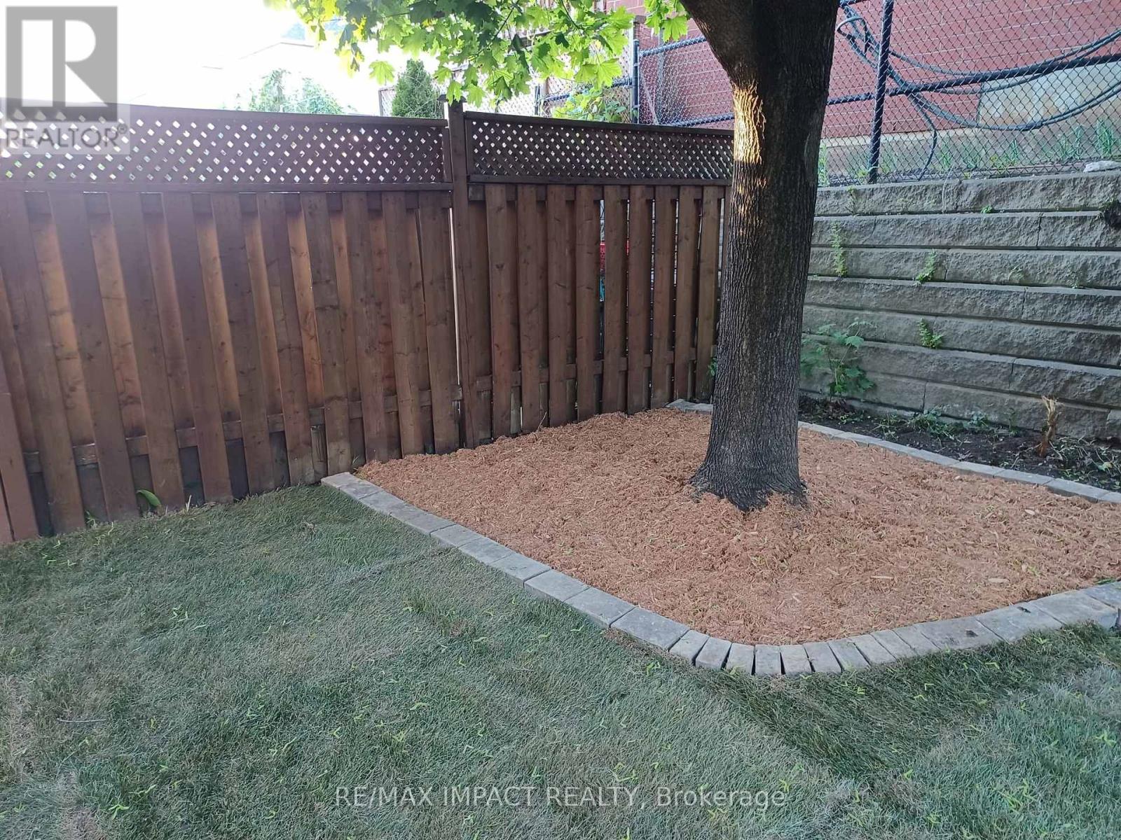 7303 Lantern Fly Hollow, Mississauga, Ontario  L5W 1K3 - Photo 33 - W13473648