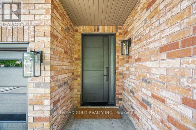 13 Alboreto Way, Brampton, Ontario  L6X 0N5 - Photo 6 - W13473174
