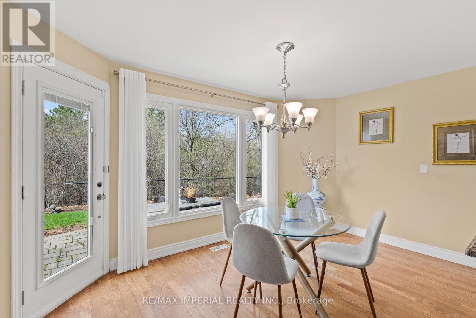 2044 Schoolmaster Circle, Oakville, Ontario L6M 3A1 - Photo 18 - W13473238