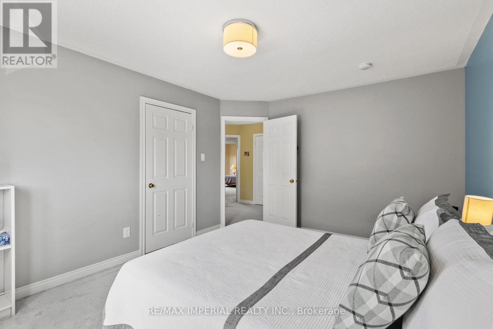 2044 Schoolmaster Circle, Oakville, Ontario L6M 3A1 - Photo 36 - W13473238