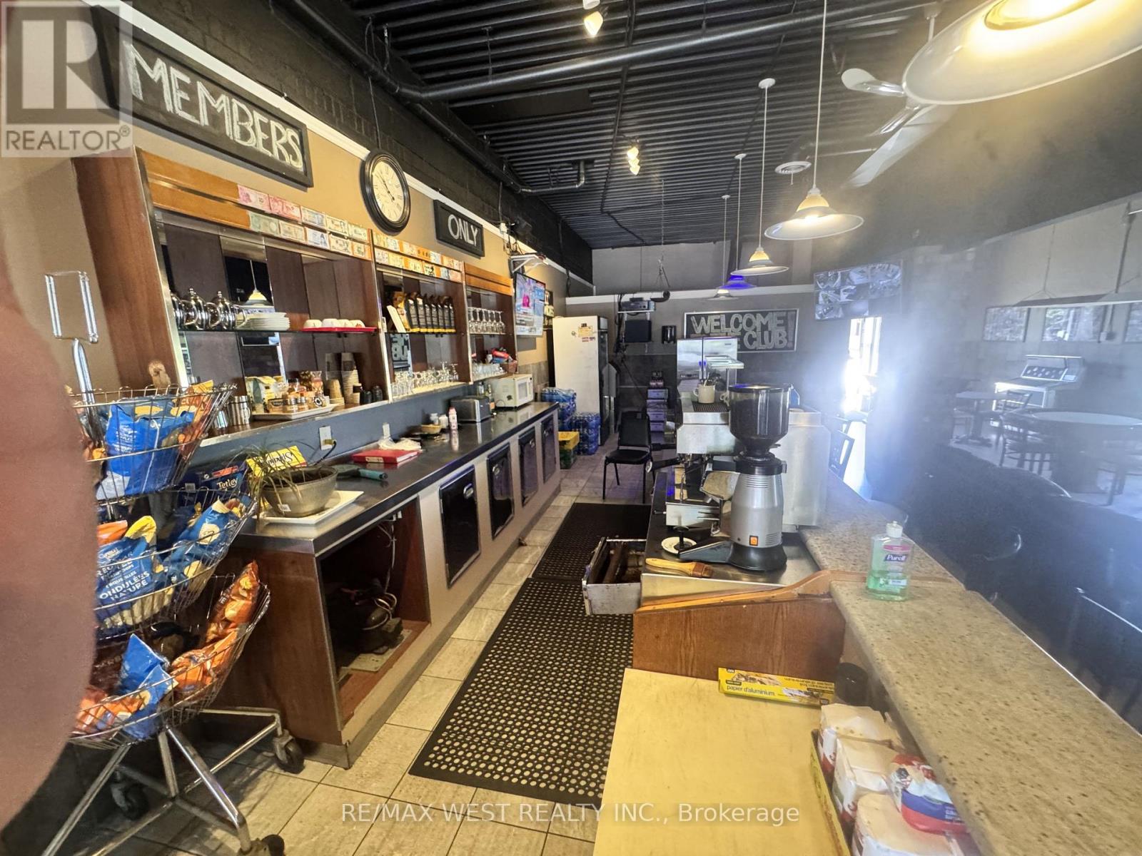 2724 Jane Street, Toronto, Ontario M3L 2N1 - Photo 12 - W13473256