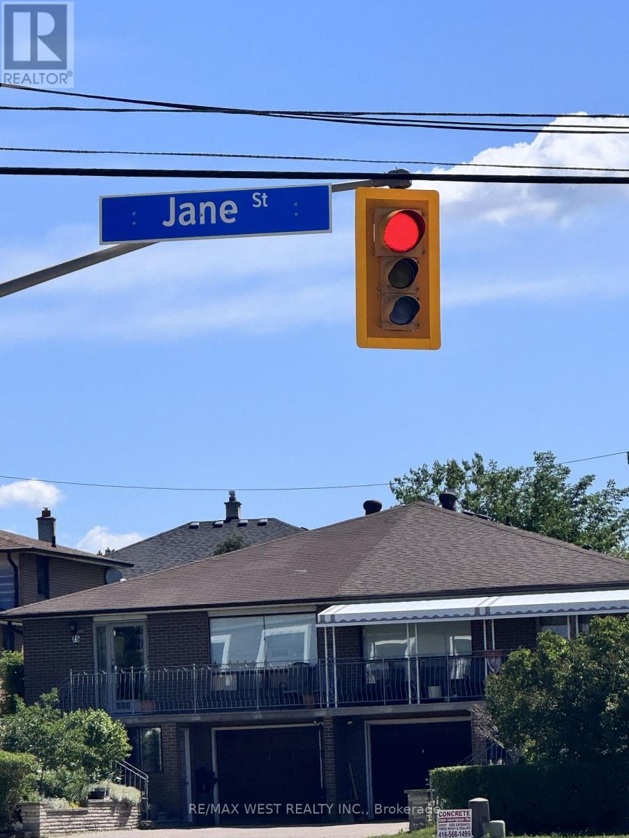 2724 Jane Street, Toronto, Ontario M3L 2N1 - Photo 20 - W13473256