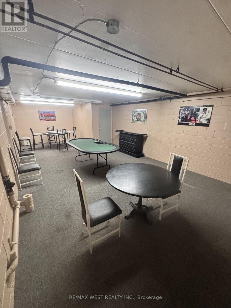 2724 Jane Street, Toronto, Ontario M3L 2N1 - Photo 16 - W13473256