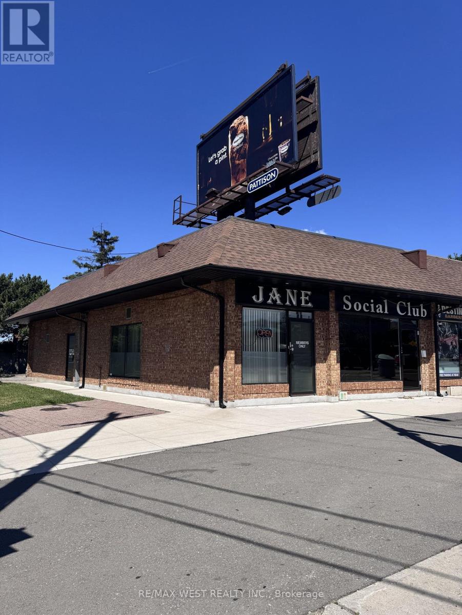 2724 JANE STREET, Toronto, Ontario
