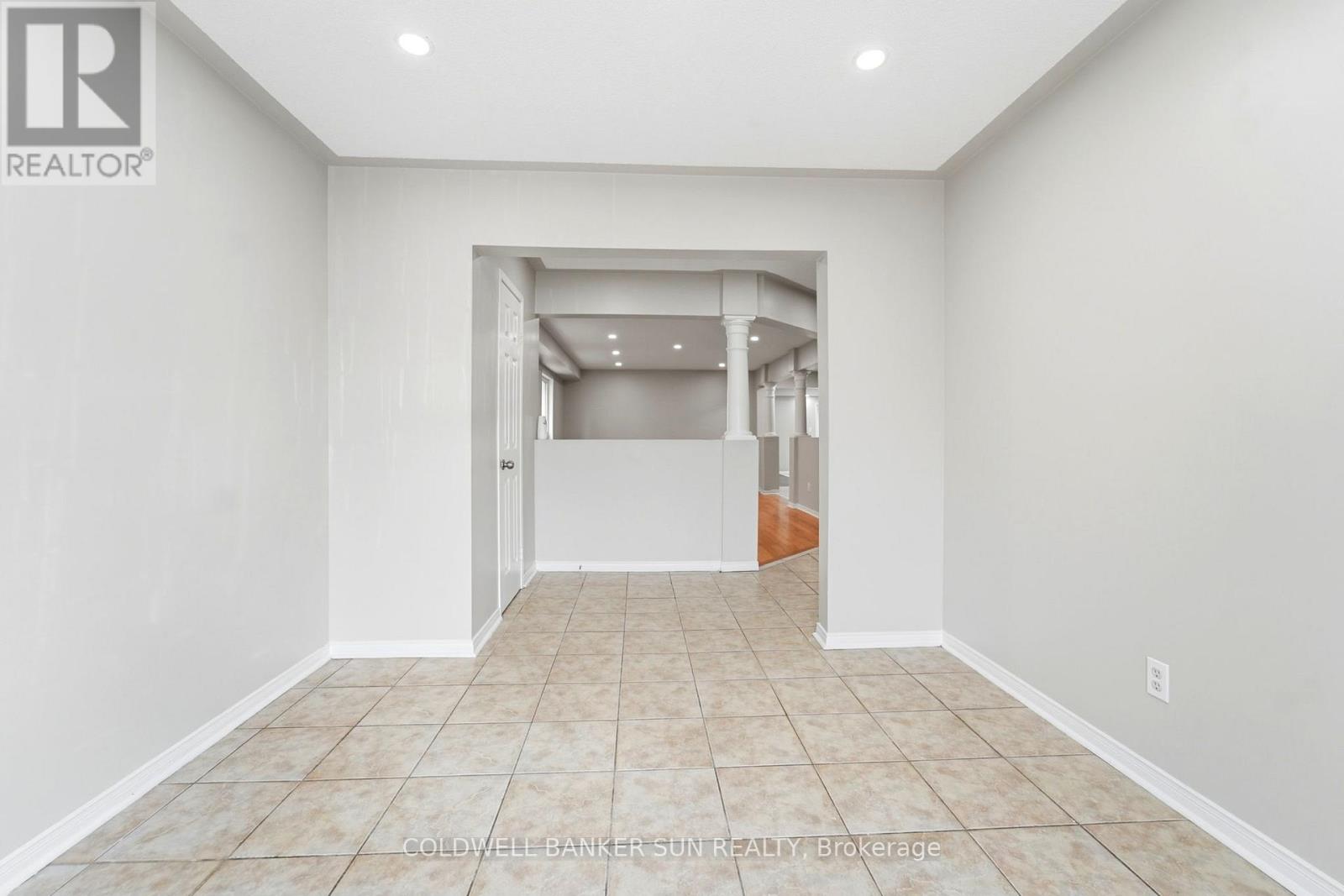 67 Tufton Crescent, Brampton, Ontario  L7A 3J2 - Photo 4 - W13473700