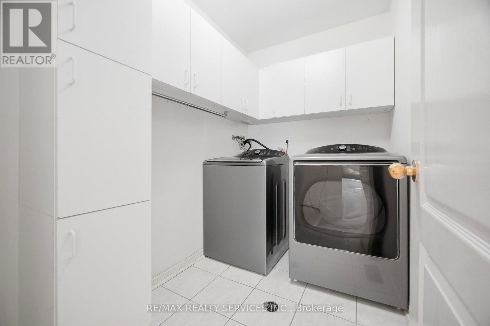 93 Seclusion Crescent, Brampton, Ontario  L6R 1L1 - Photo 26 - W13473304