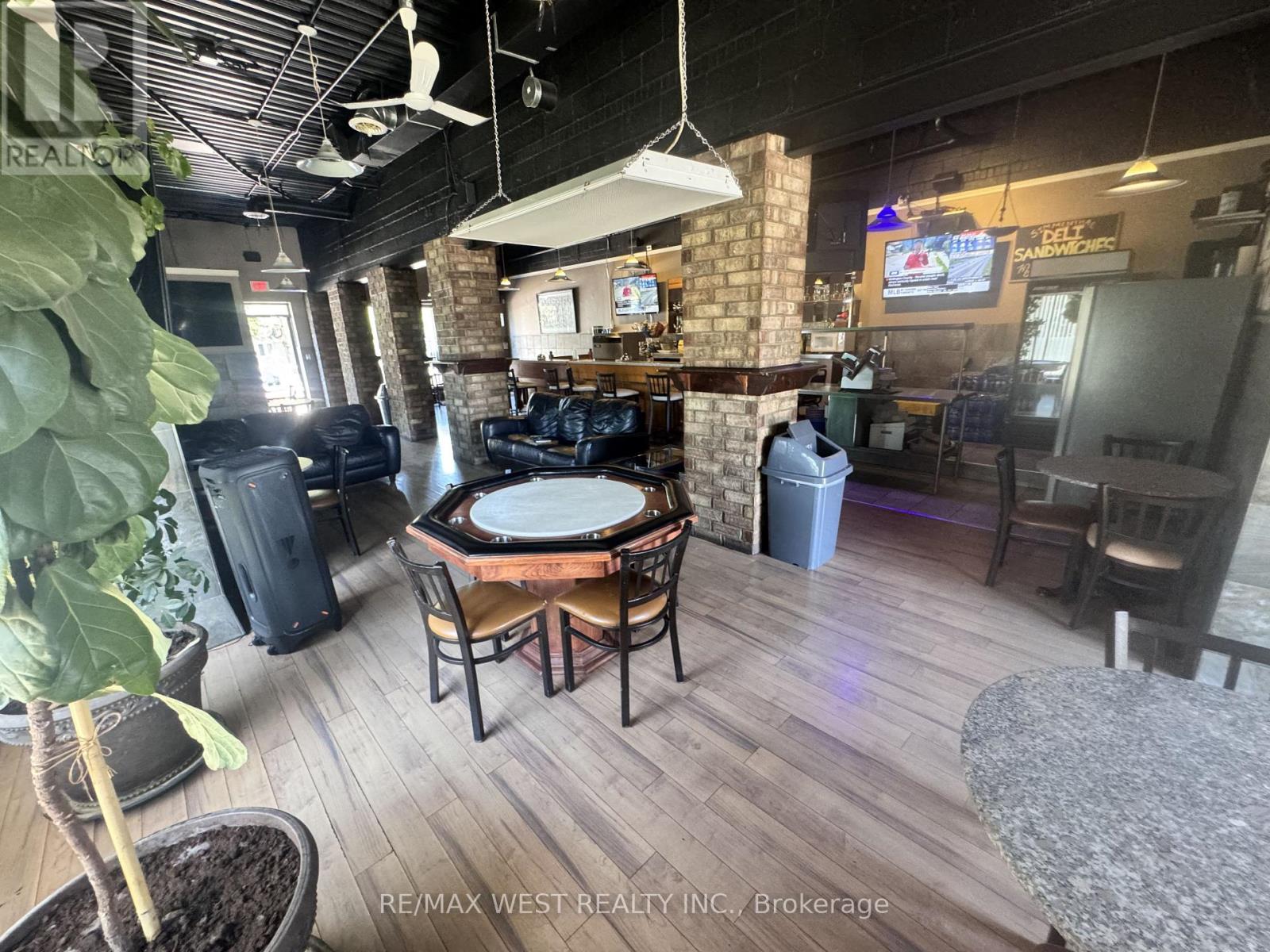 2724 Jane Street, Toronto, Ontario M3L 2N1 - Photo 6 - W13473256
