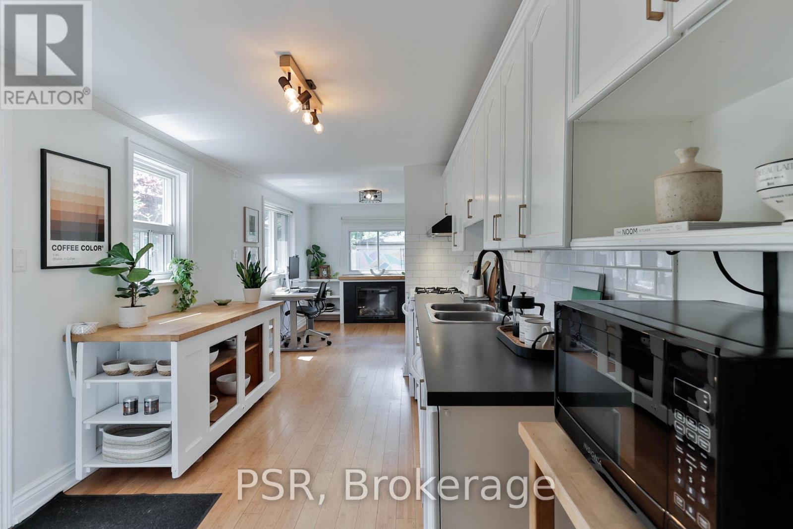 175 Maria Street, Toronto, Ontario  M6P 1W5 - Photo 14 - W13473420