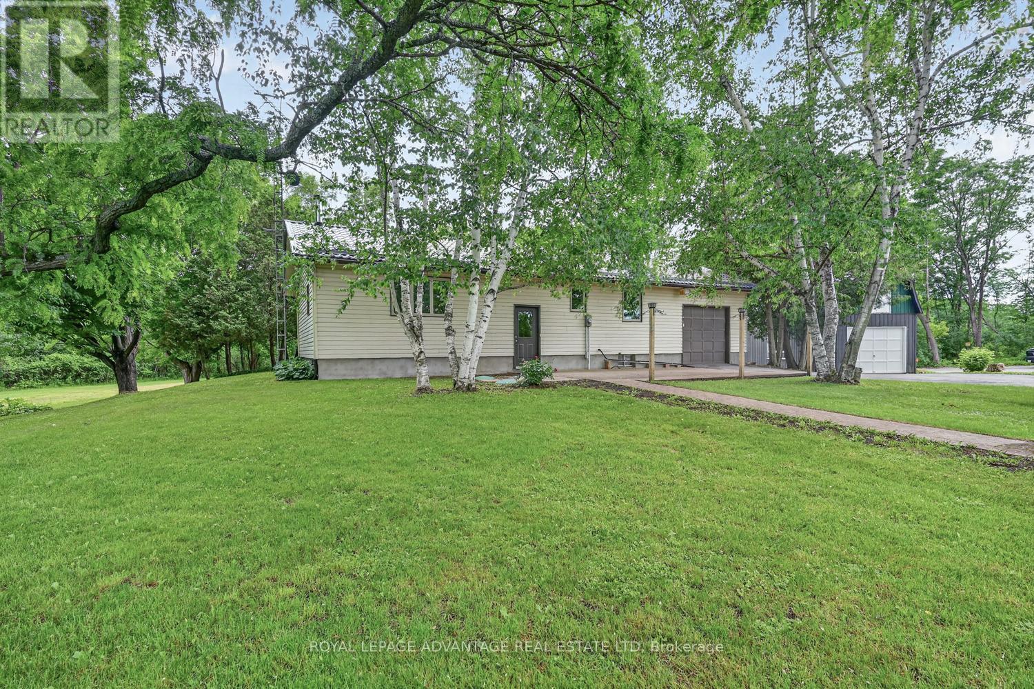 83 Broadview Avenue W, Rideau Lakes, Ontario  K7A 4L3 - Photo 3 - X13475012