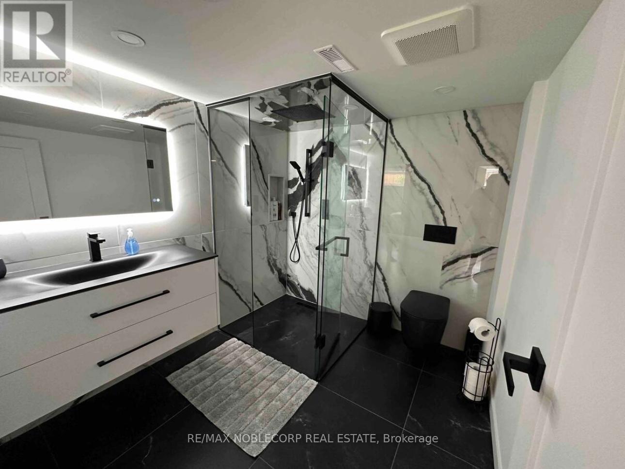Bsmt - 4230 Bloor Street W, Toronto, Ontario  M9C 1Z7 - Photo 14 - W13473412