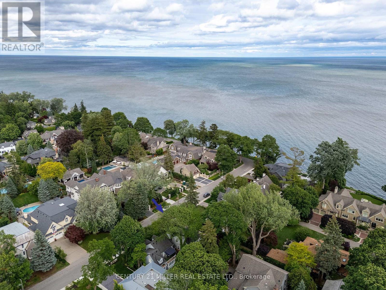 32 Park Avenue, Oakville, Ontario  L6J 3X8 - Photo 2 - W13473380