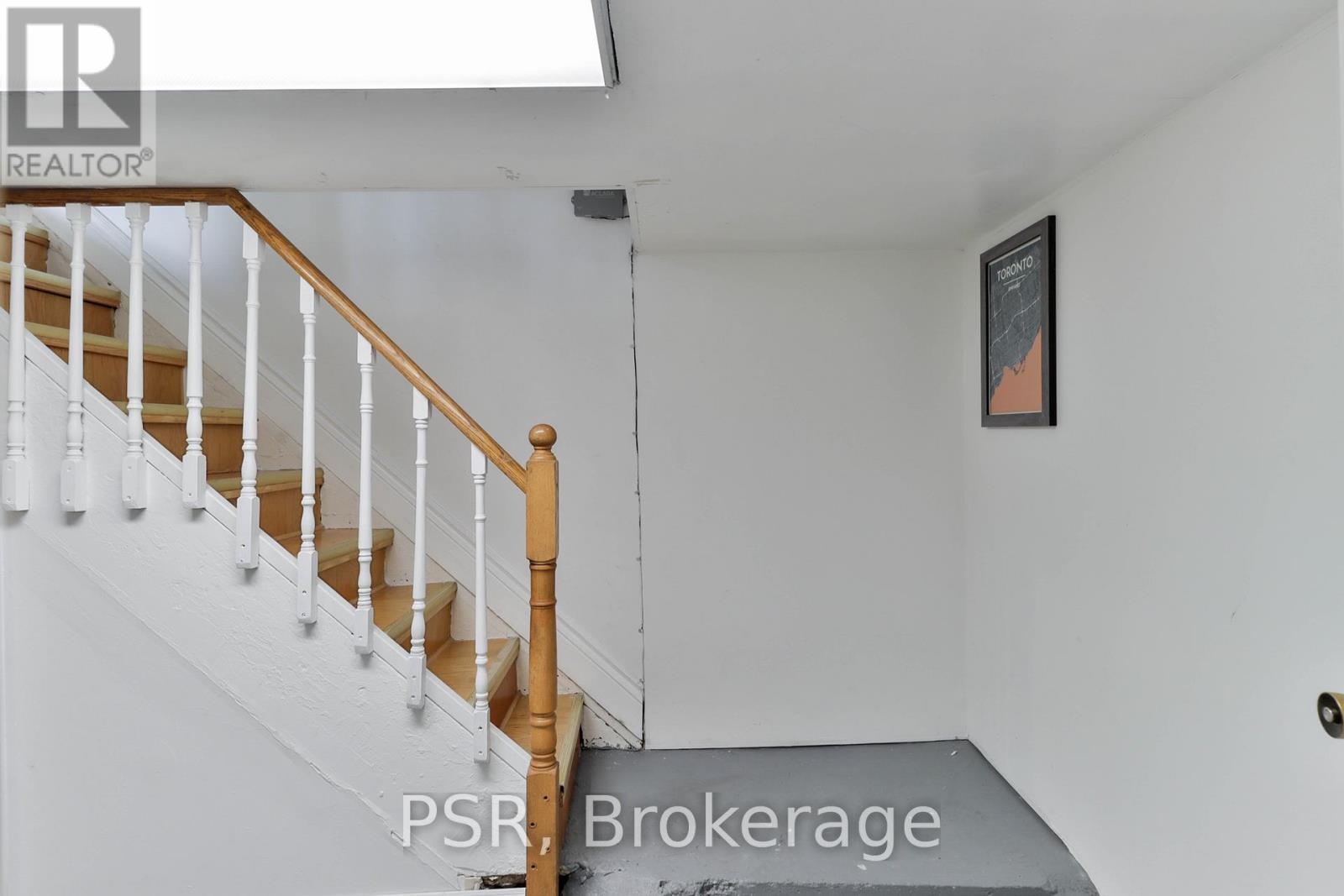 175 Maria Street, Toronto, Ontario  M6P 1W5 - Photo 28 - W13473420