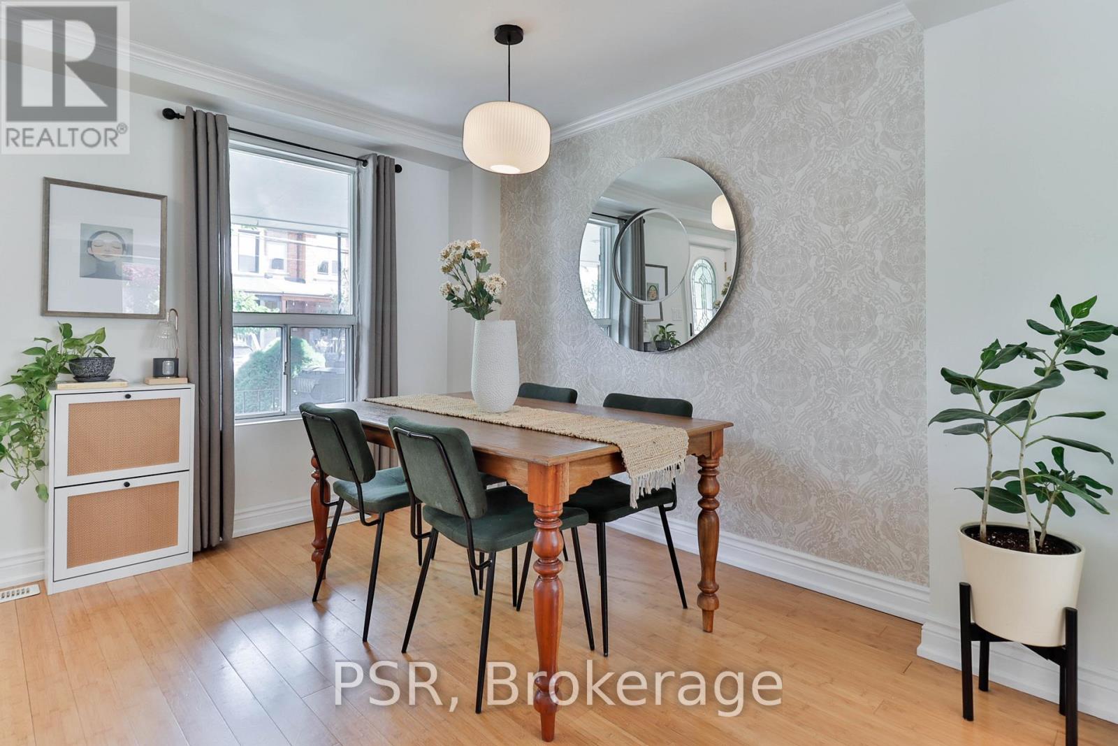 175 Maria Street, Toronto, Ontario  M6P 1W5 - Photo 7 - W13473420